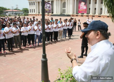 Daniel y Rosario conmemoran 79 aniversario del natalicio del Comandante Carlos Fonseca