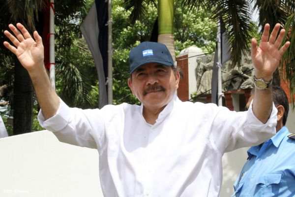 Daniel y Rosario conmemoran 79 aniversario del natalicio del Comandante Carlos Fonseca