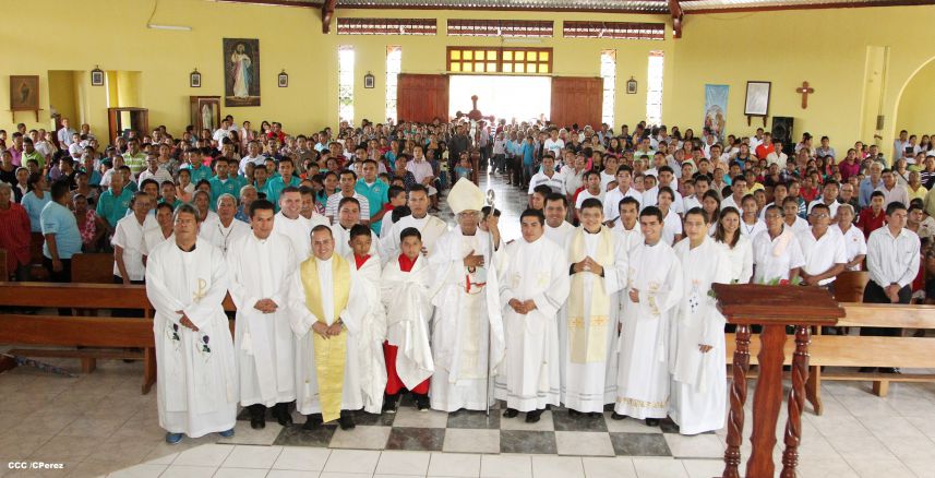Cardenal Brenes celebra a San Juan Bautista