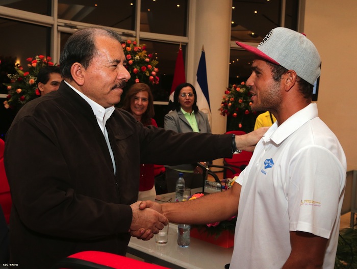 Comandante Daniel se reúne con Presidente del ISA, Fernando Aguerre