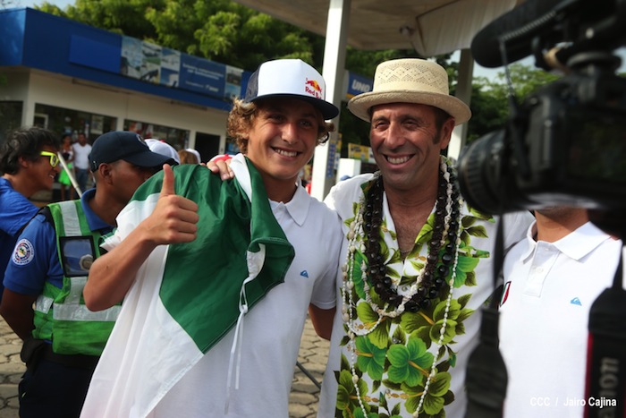 Inauguración del Campeonato Internacional Junior de Surf 2013