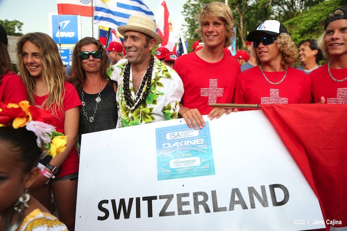 Inauguración del Campeonato Internacional Junior de Surf 2013