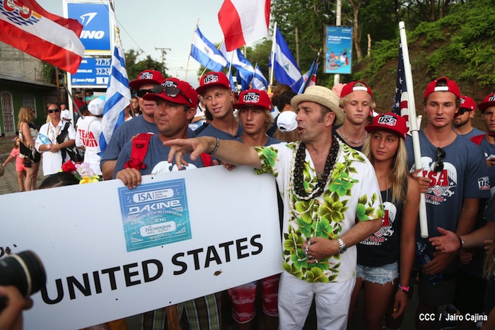 Inauguración del Campeonato Internacional Junior de Surf 2013