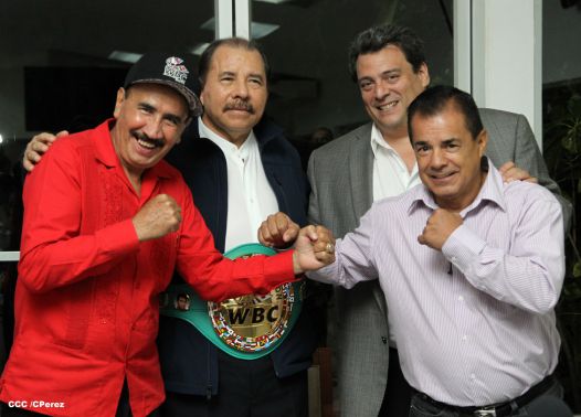 Presidente Daniel se reúne con presidente del CMB, Mauricio Sulaimán