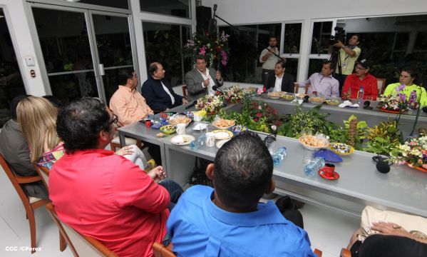 Presidente Daniel se reúne con presidente del CMB, Mauricio Sulaimán