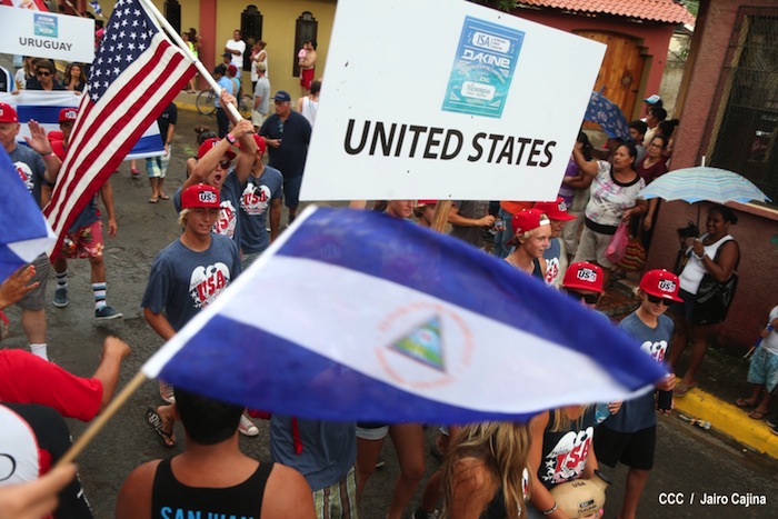 Inauguración del Campeonato Internacional Junior de Surf 2013