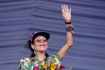 Daniel, Rosario y la Familia Sandinista reeditan el Repliegue Táctico a Masaya