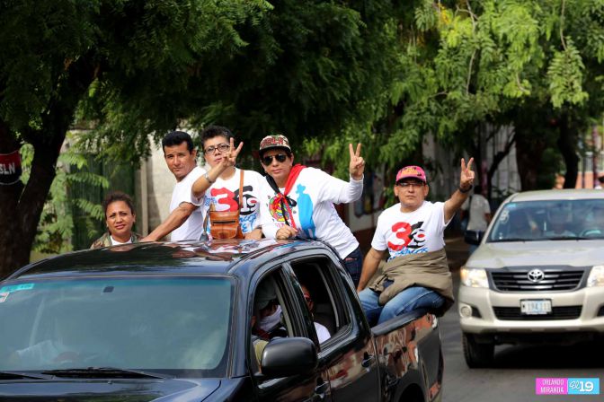Daniel, Rosario y la Familia Sandinista reeditan el Repliegue Táctico a Masaya