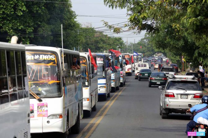Daniel, Rosario y la Familia Sandinista reeditan el Repliegue Táctico a Masaya