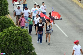 Daniel, Rosario y la Familia Sandinista reeditan el Repliegue Táctico a Masaya