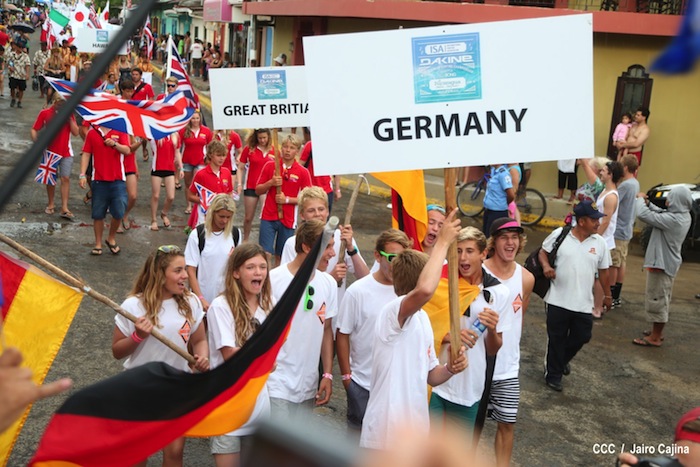 Inauguración del Campeonato Internacional Junior de Surf 2013