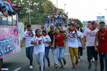 Daniel, Rosario y la Familia Sandinista reeditan el Repliegue Táctico a Masaya