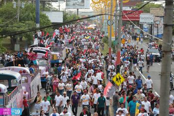 Daniel, Rosario y la Familia Sandinista reeditan el Repliegue Táctico a Masaya