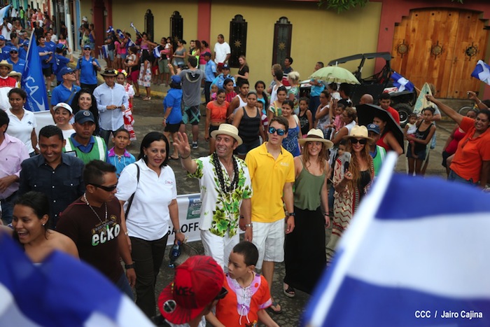 Inauguración del Campeonato Internacional Junior de Surf 2013