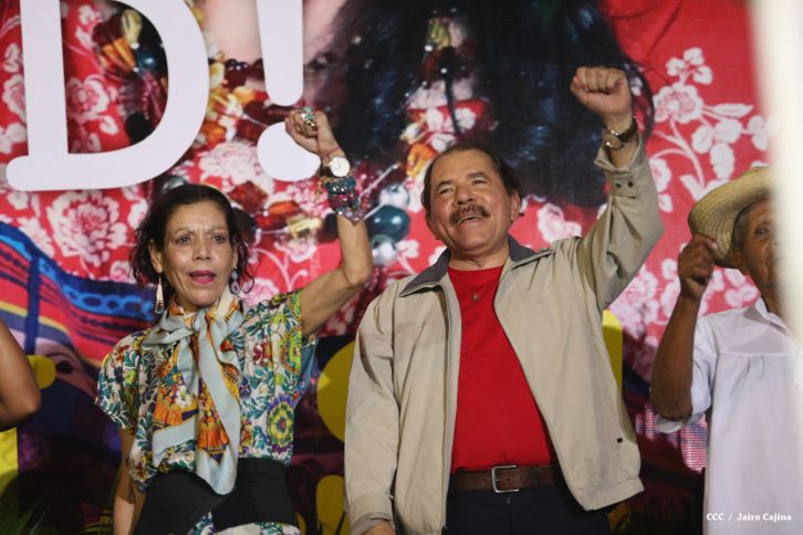 Daniel y Rosario culminan en Monimbó el 36 Aniversario del Repliegue a Masaya