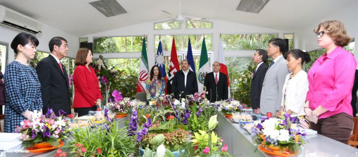 Daniel y Rosario reciben cartas credenciales de los embajadores de Irán, Taiwán, México y Japón