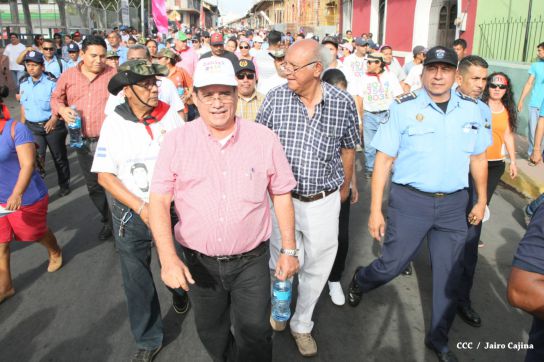 Leoneses reeditan toma del Fortín de Acosasco