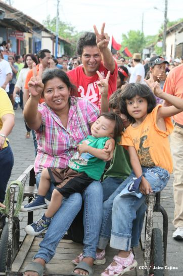 Leoneses reeditan toma del Fortín de Acosasco