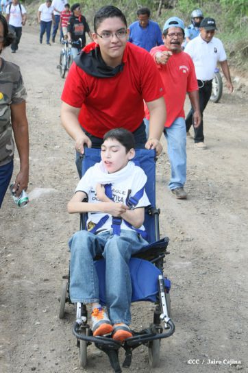 Leoneses reeditan toma del Fortín de Acosasco