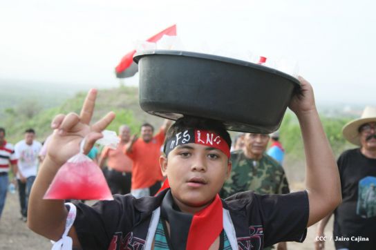 Leoneses reeditan toma del Fortín de Acosasco