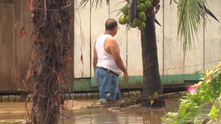 Atienden a familias afectadas por crecida del Río Escondido en El Rama