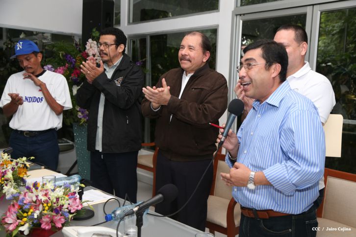 Presidente Daniel abandera a delegaciones que participarán en eventos deportivos internacionales