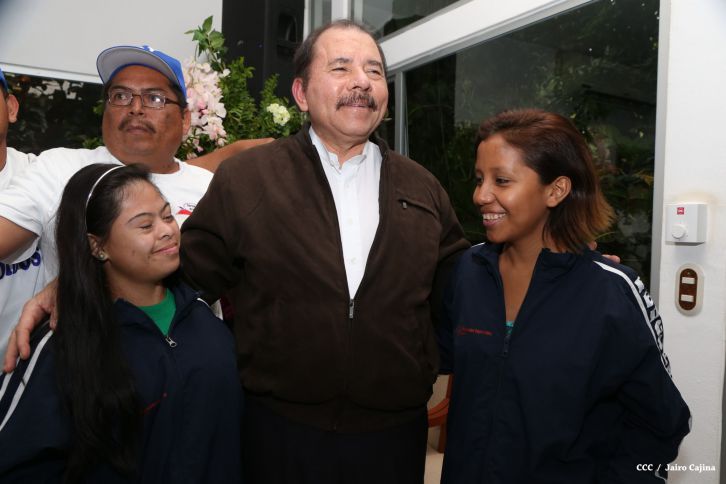 Presidente Daniel abandera a delegaciones que participarán en eventos deportivos internacionales