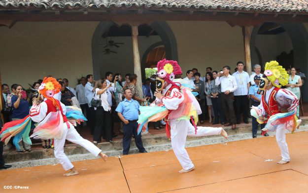 Presidente Ma Ying-jeou visita ciudad de Granada