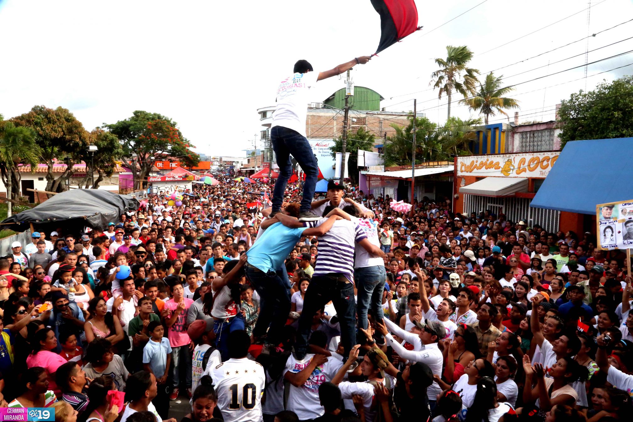 Mar de gente inunda calles de Estelí celebrando 36 años de liberación y victorias