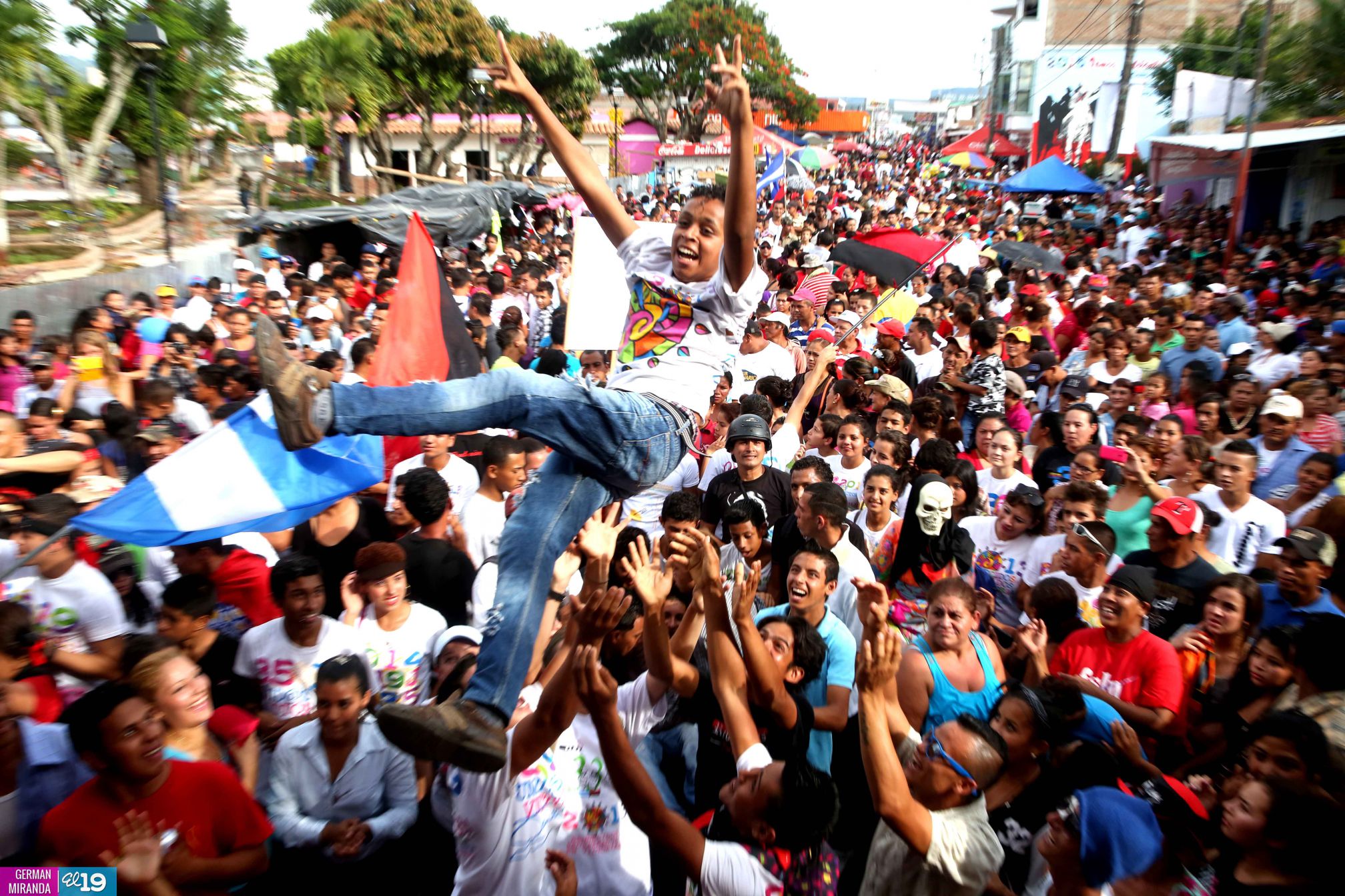 Mar de gente inunda calles de Estelí celebrando 36 años de liberación y victorias
