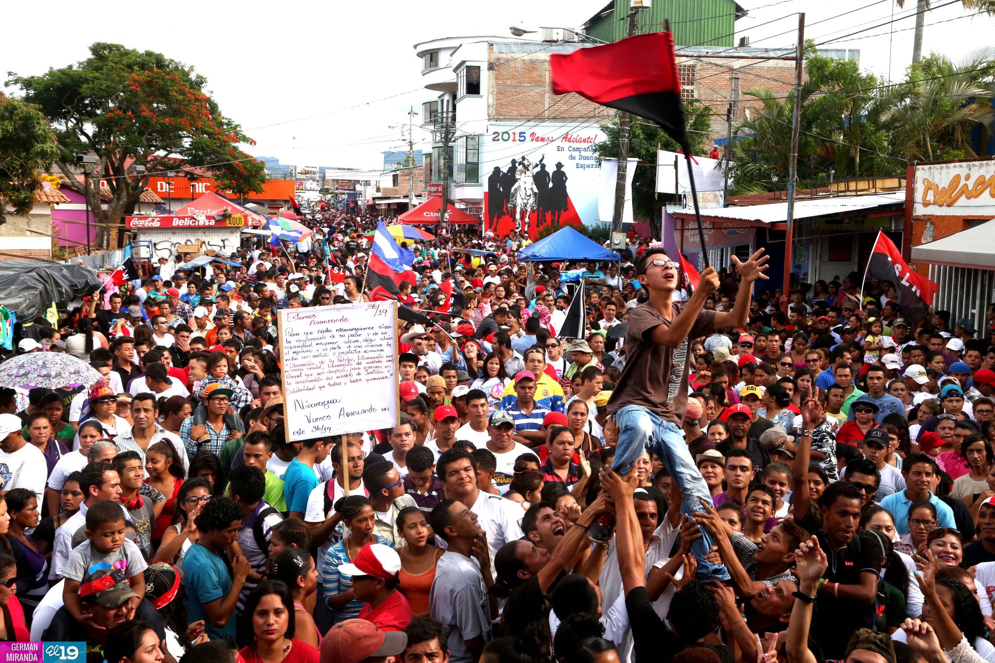 Mar de gente inunda calles de Estelí celebrando 36 años de liberación y victorias