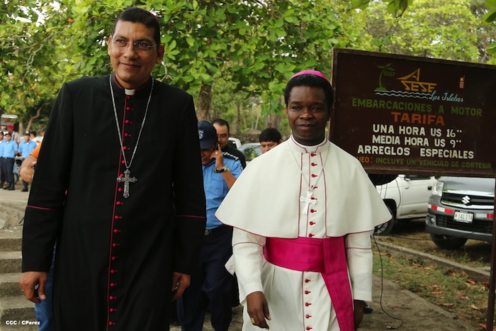 Via Crucis Acuático en Granada 2013