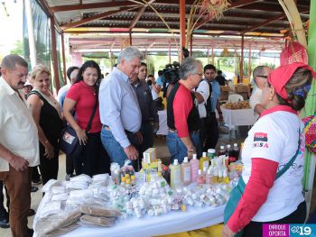 Primer Vicepresidente de Cuba y los Cinco héroes recorren Parque Nacional de Ferias