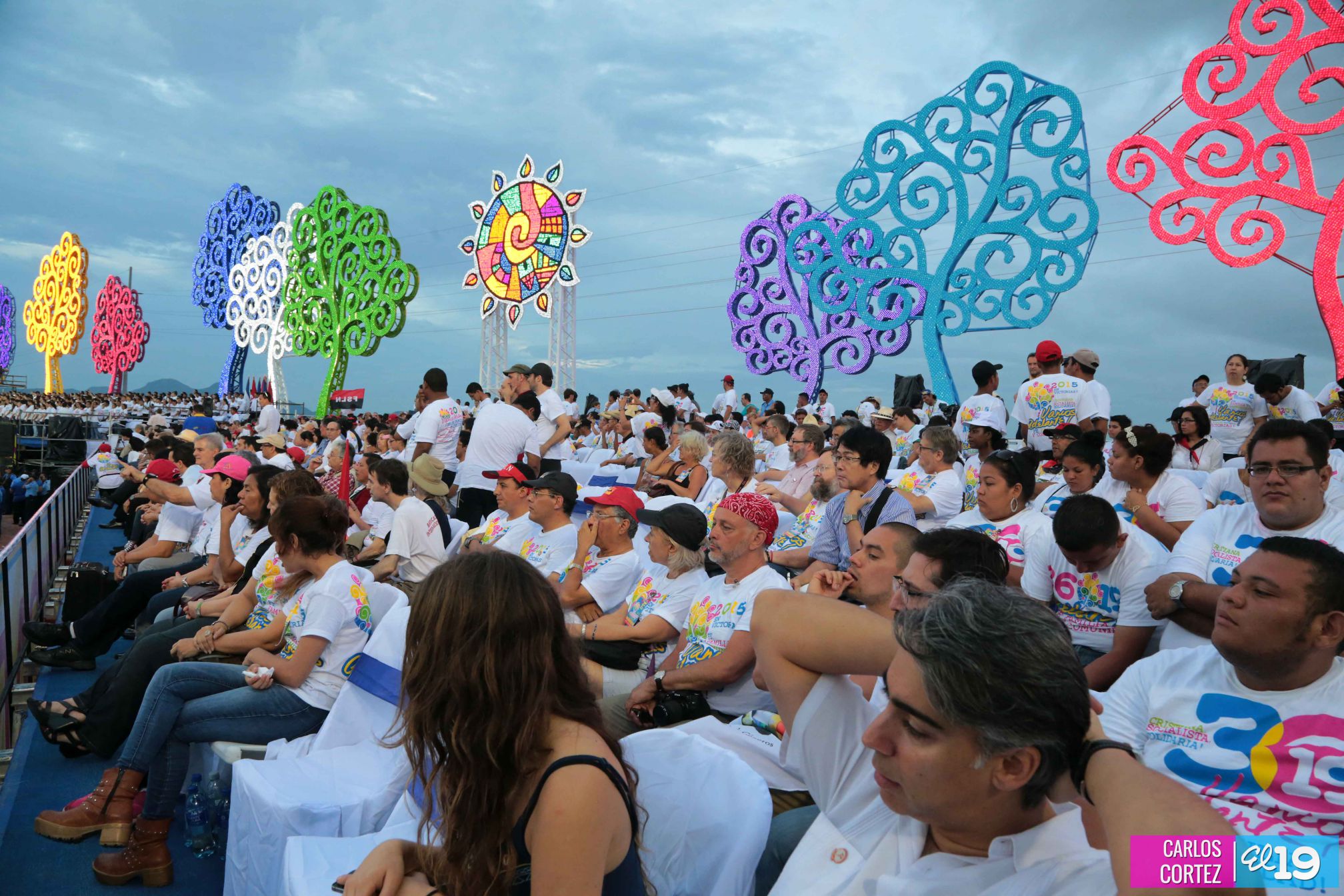 Más fotografías de la celebración del 36/19 