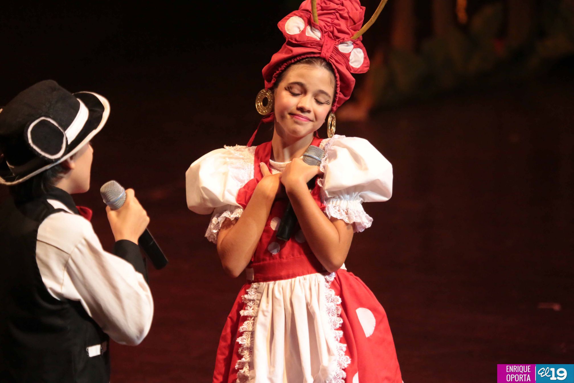 La Cucarachita Martina se enamoró con la melodía de Nicaragua, Nicaragüita