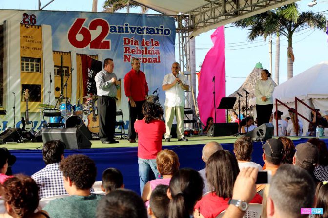 Música y canto para celebrar el 62 Aniversario del Día de la Rebeldía Nacional de Cuba