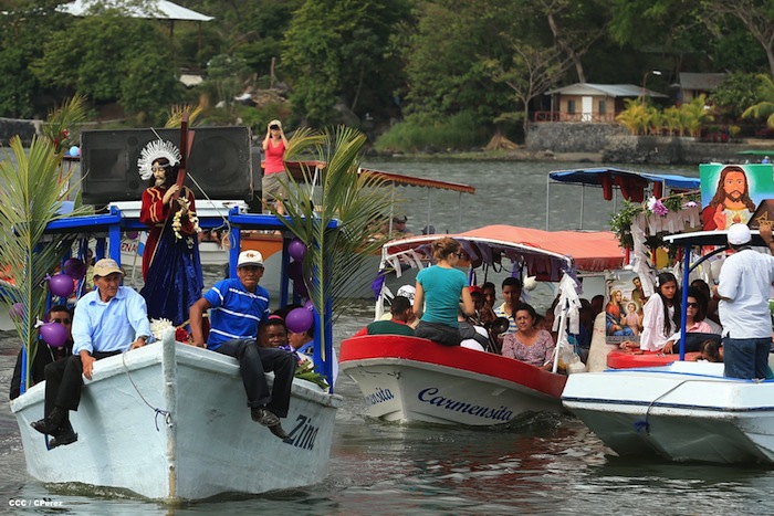 Via Crucis Acuático en Granada 2013