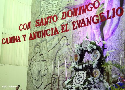 Santo Domingo de Guzmán rumbo a su morada en Las Sierritas