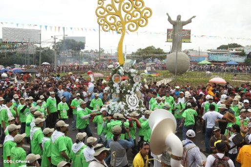 Santo Domingo de Guzmán rumbo a su morada en Las Sierritas
