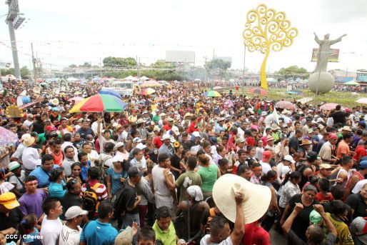 Santo Domingo de Guzmán rumbo a su morada en Las Sierritas