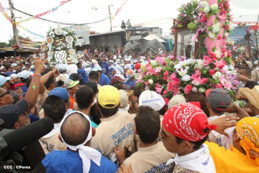 Santo Domingo de Guzmán rumbo a su morada en Las Sierritas