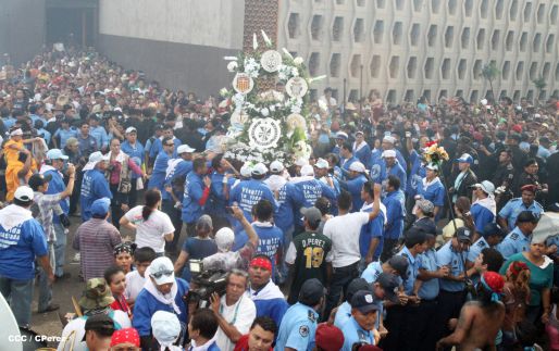 Santo Domingo de Guzmán rumbo a su morada en Las Sierritas