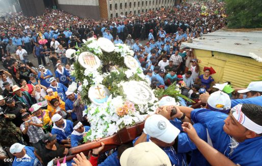 Santo Domingo de Guzmán rumbo a su morada en Las Sierritas