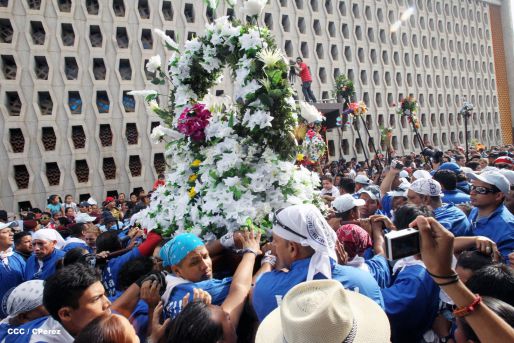 Santo Domingo de Guzmán rumbo a su morada en Las Sierritas