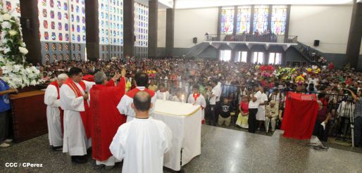 Santo Domingo de Guzmán rumbo a su morada en Las Sierritas