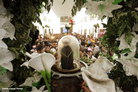 Fiestas de Santo Domingo concluyen con regreso de la milagrosa imagen a Las Sierritas