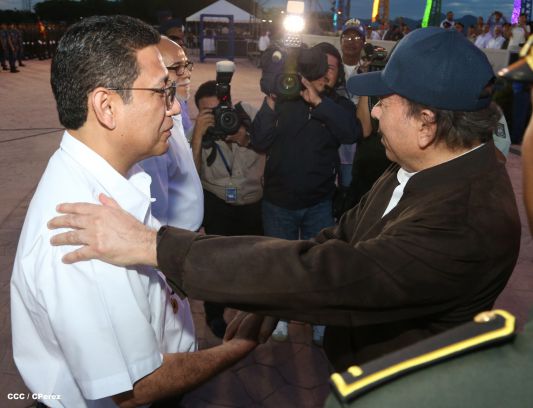 Presidente Daniel y Compañera Rosario encabezan acto del 36 aniversario de constitución de la Fuerza Aérea del Ejército de Nicaragua