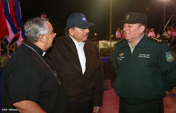 Presidente Daniel y Compañera Rosario encabezan acto del 36 aniversario de constitución de la Fuerza Aérea del Ejército de Nicaragua