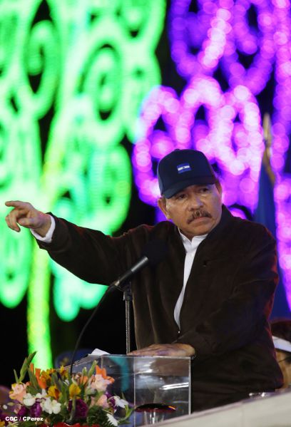 Presidente Daniel y Compañera Rosario encabezan acto del 36 aniversario de constitución de la Fuerza Aérea del Ejército de Nicaragua