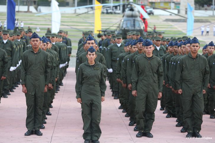 Presidente Daniel y Compañera Rosario encabezan acto del 36 aniversario de constitución de la Fuerza Aérea del Ejército de Nicaragua
